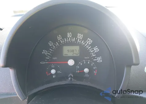 2000 Volkswagen New Beetle Glx из США, поврежденный, VIN 3VWDD21C4YM429464